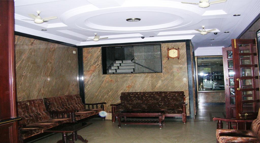 Hotel Durga Residency Tirupati Habitación foto