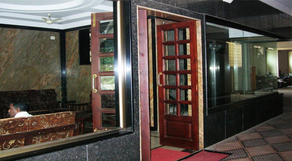 Hotel Durga Residency Tirupati Habitación foto