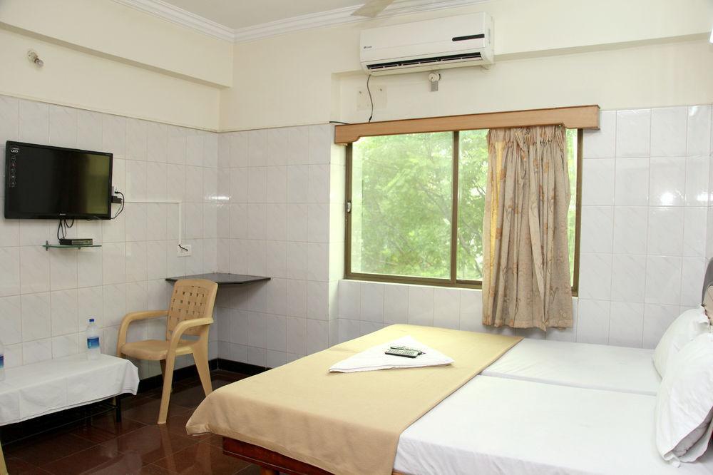 Hotel Durga Residency Tirupati Exterior foto